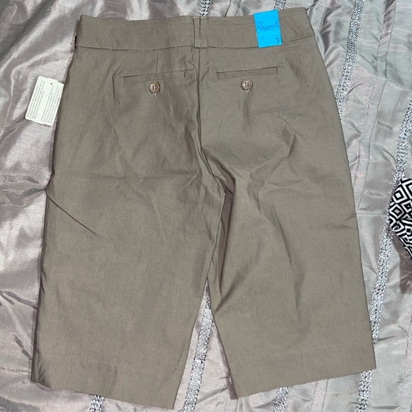 Shorts 🩳 - Picture 3 of 3